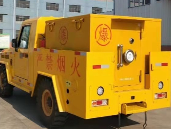 齐河凯龙爆破器材运输车：保障爆破任务的安全运行