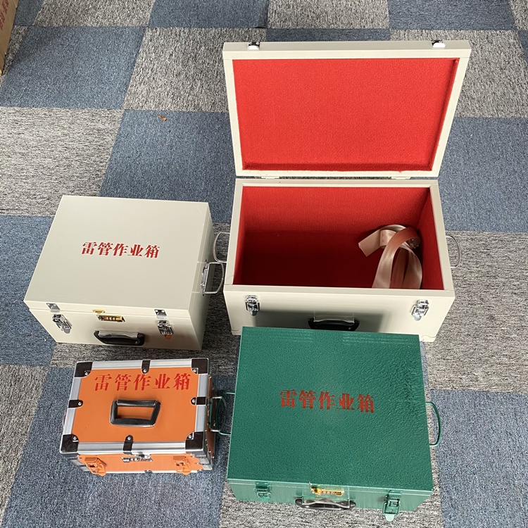 齐河爆破工程作业箱如何选择？玻璃钢与传统材质的全面对比